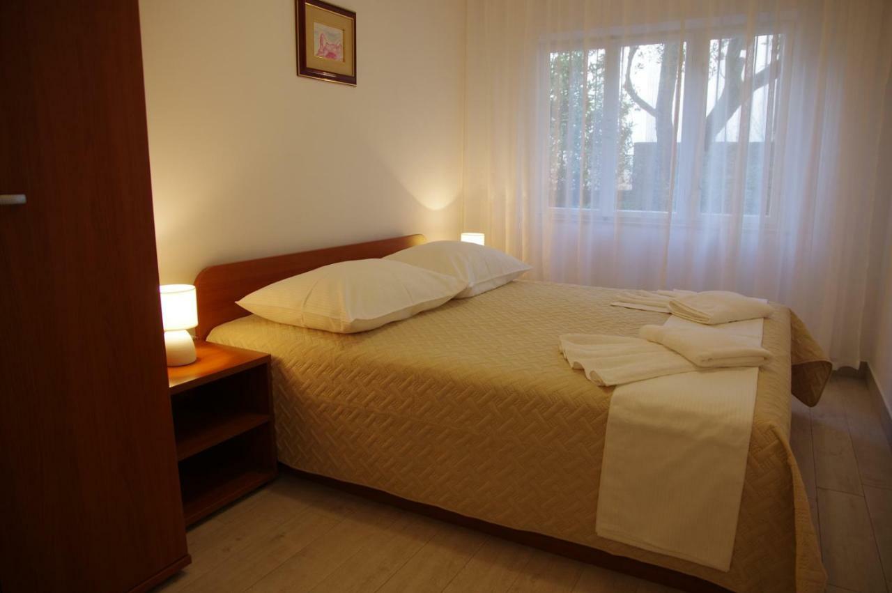 Apartments Sonja Podgora Bagian luar foto