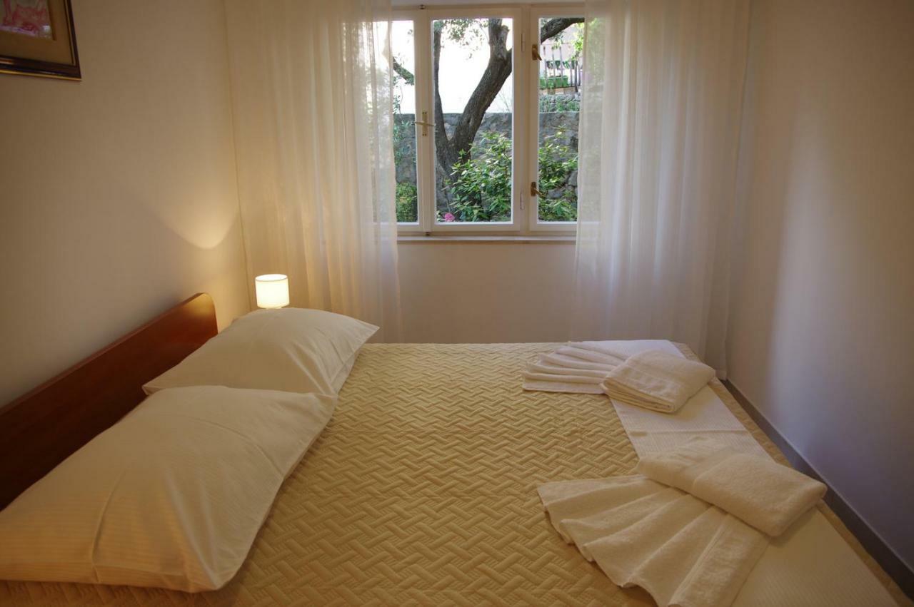 Apartments Sonja Podgora Bagian luar foto